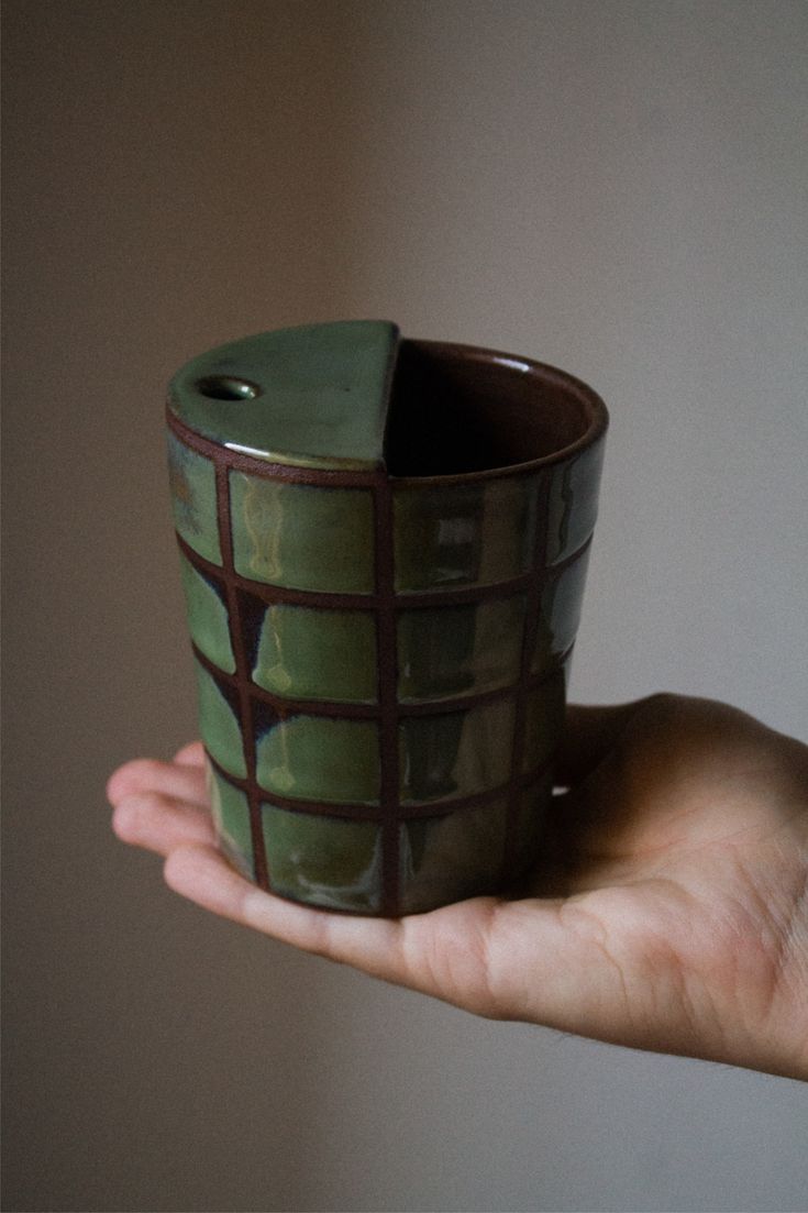 COFFEE SIPPER